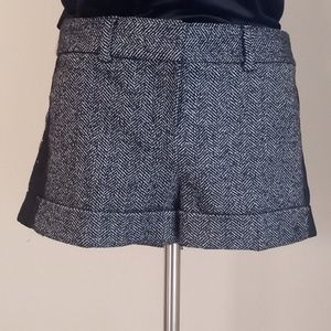 NWT Express Black Tweed Winter Shorts With Black Lace Accents Size 2